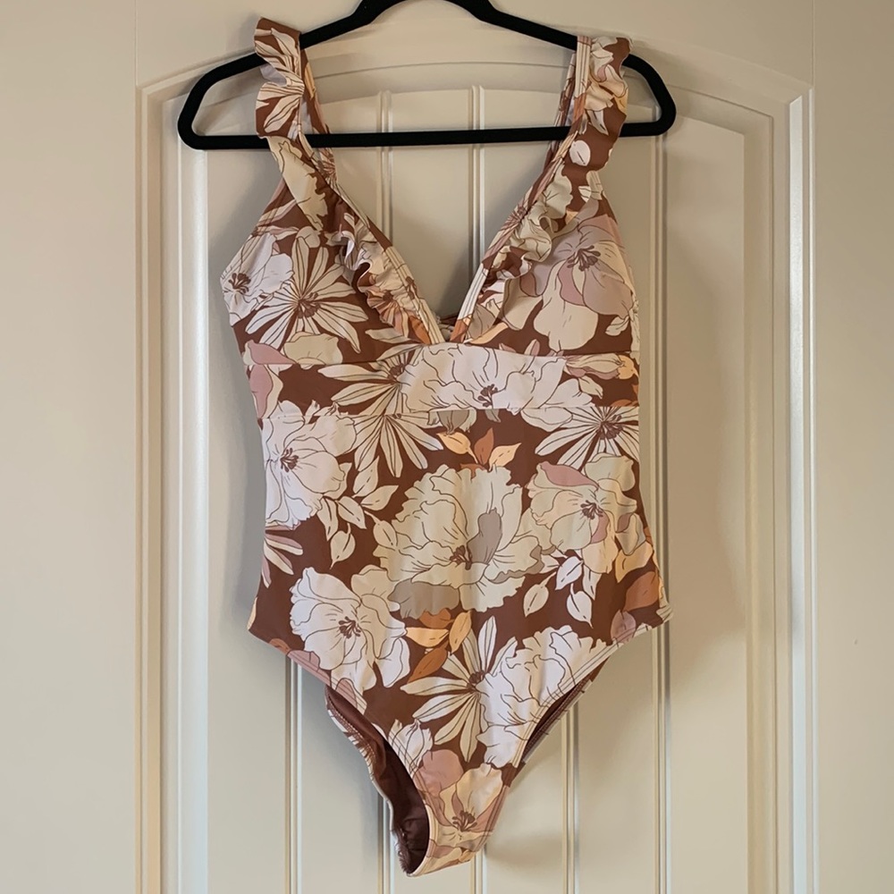 CUPSHE Floral One Piece - Size L
